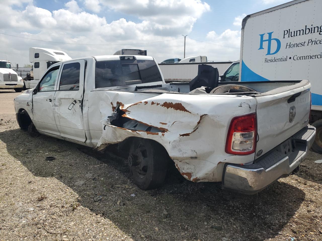 2023 Ram 3500 Tradesman - Фото 2