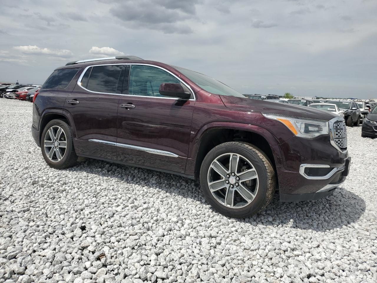 2017 GMC Acadia Denali - Image 4