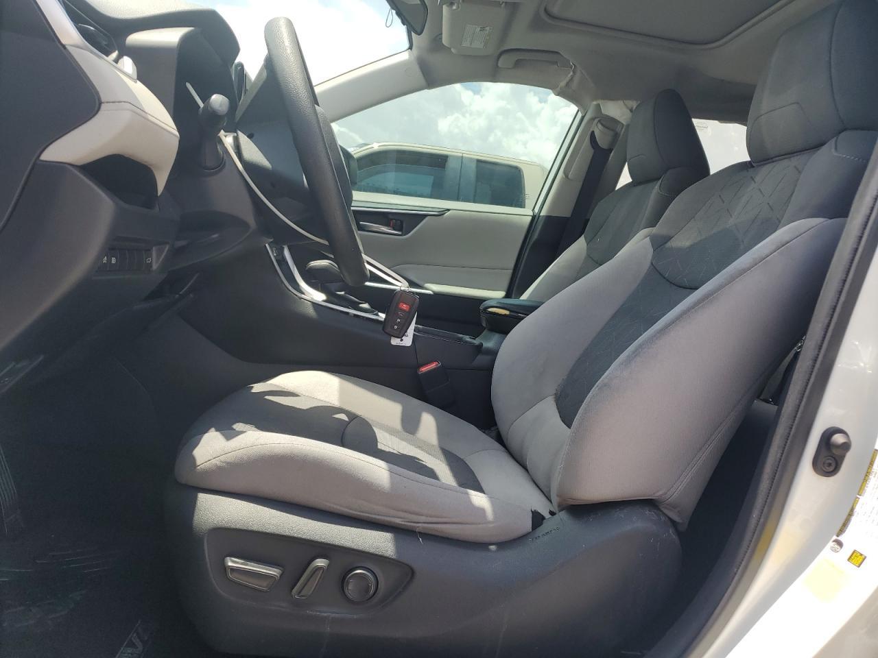 2021 Toyota Rav4 Xle - Image 7