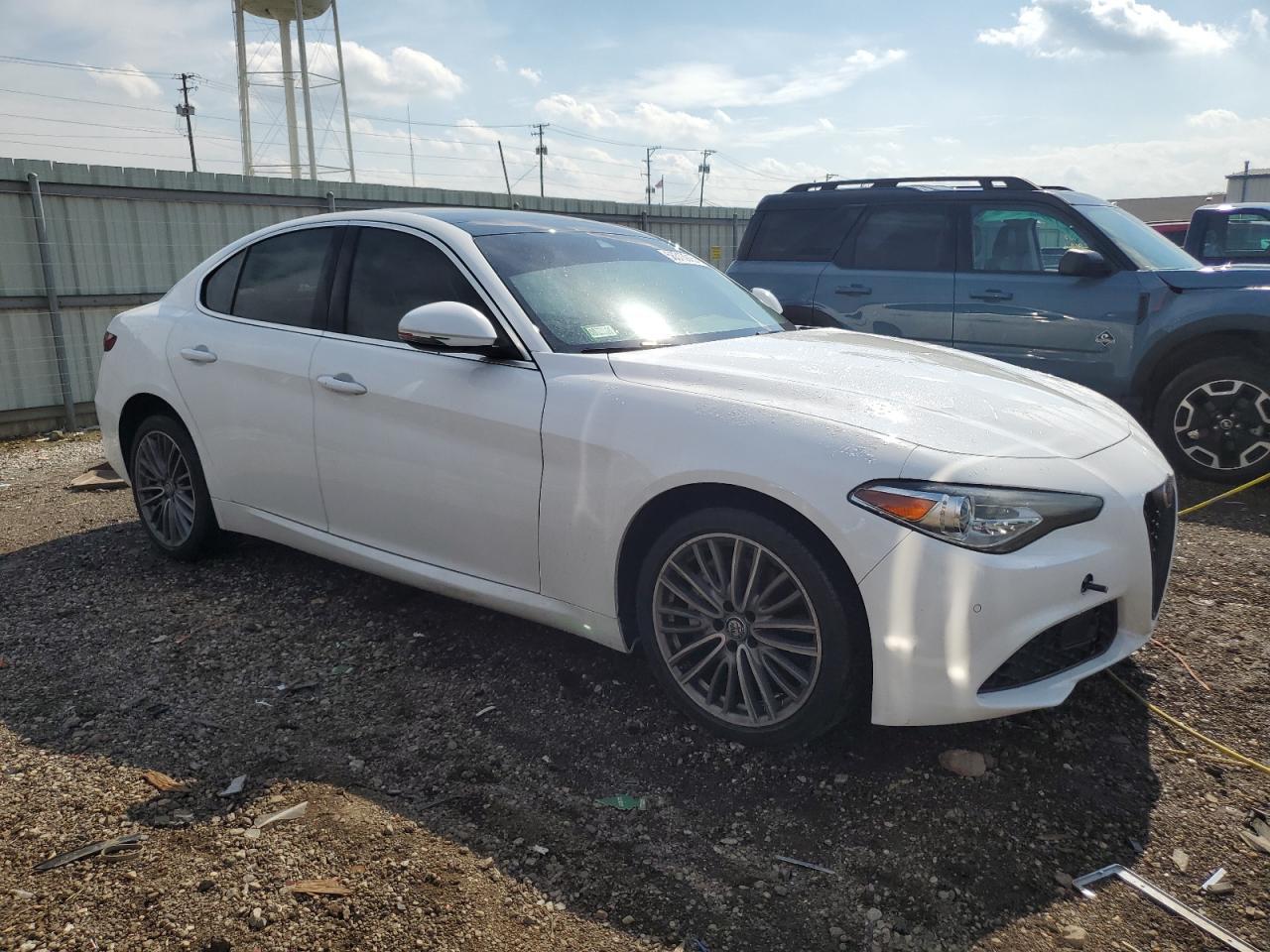 2018 Alfa Romeo Giulia Ti Q4 - Image 4