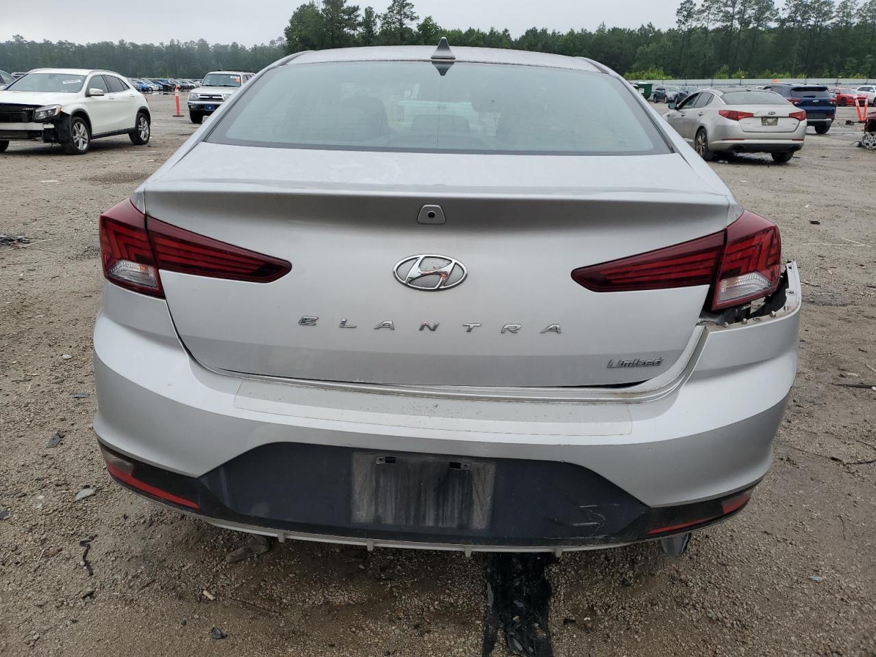 2020 Hyundai Elantra Sel - Фото 6