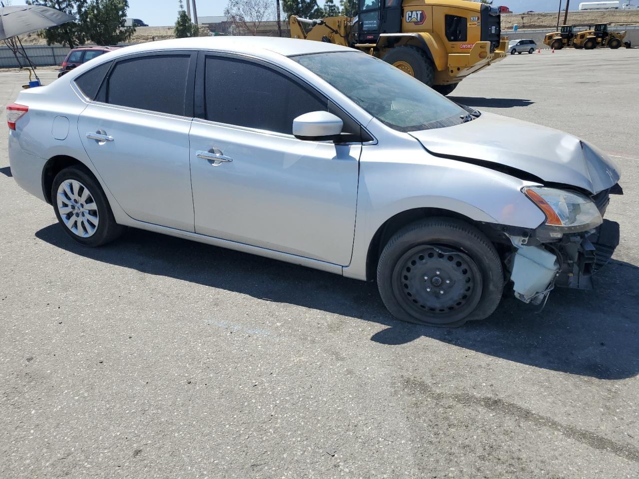 2015 Nissan Sentra S - Фото 4