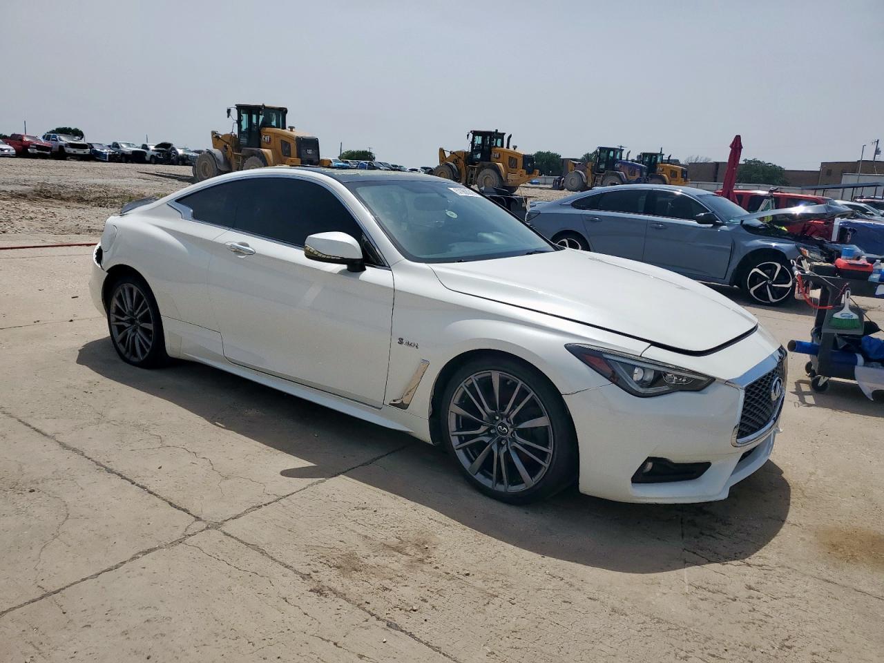2017 Infiniti Q60 Red Sport 400 - Фото 4
