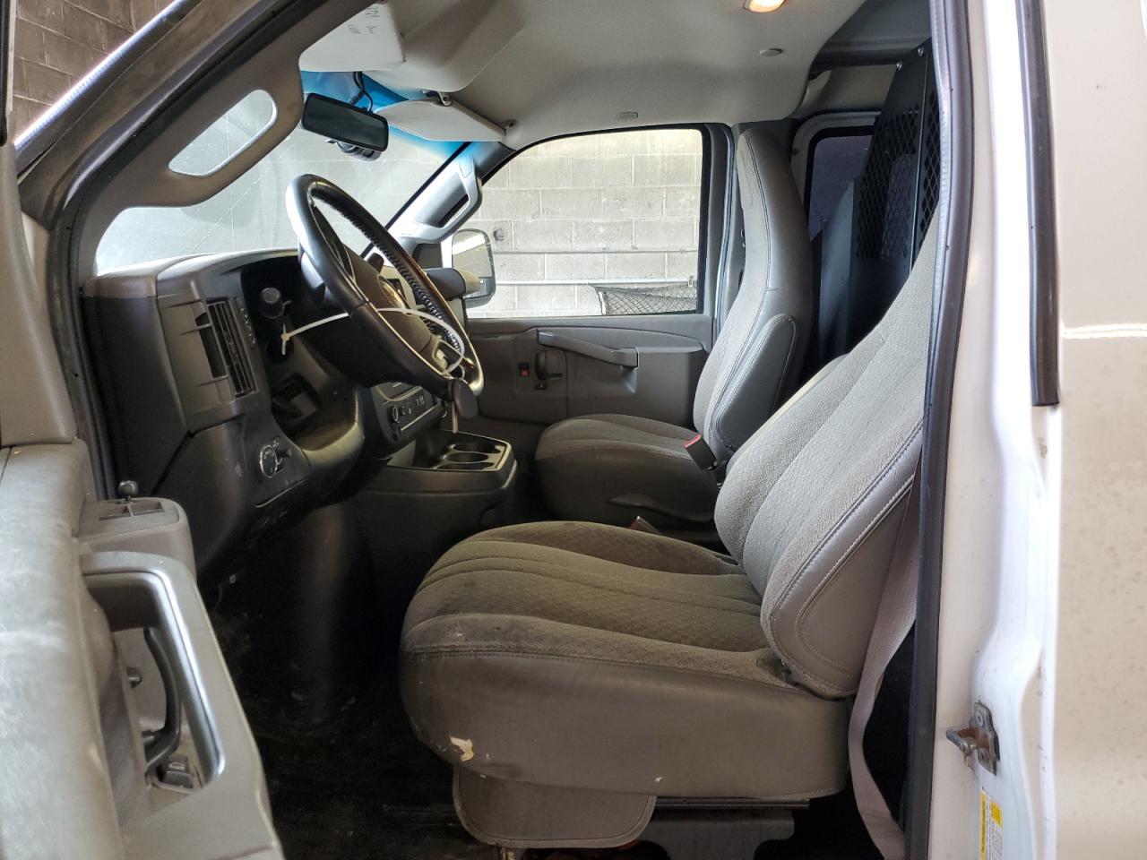 2020 Chevrolet Express G2500 - Фото 7