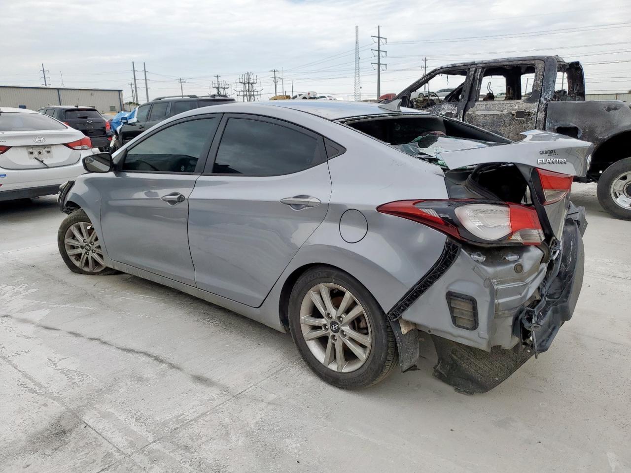 2015 Hyundai Elantra Se - Фото 2