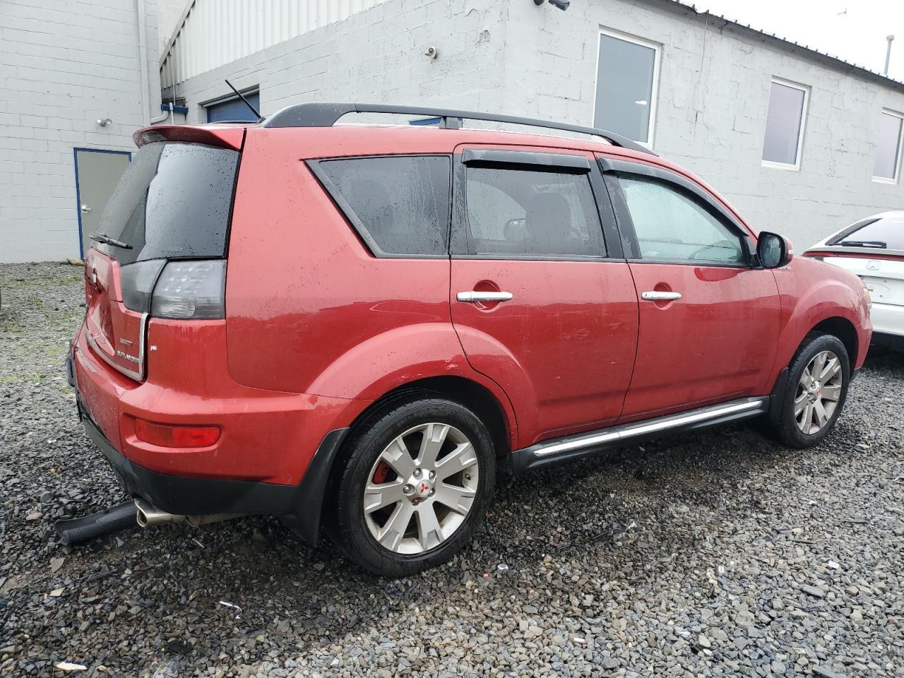 2011 Mitsubishi Outlander Se - Image 3
