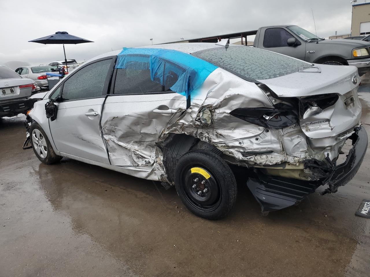 2017 Kia Forte Lx - Image 2