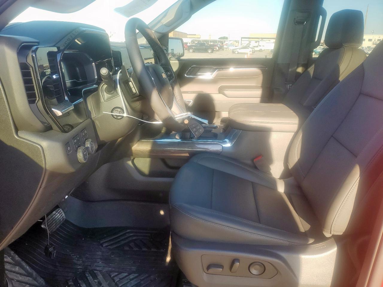 2025 Chevrolet Silverado K1500 Ltz - Image 7