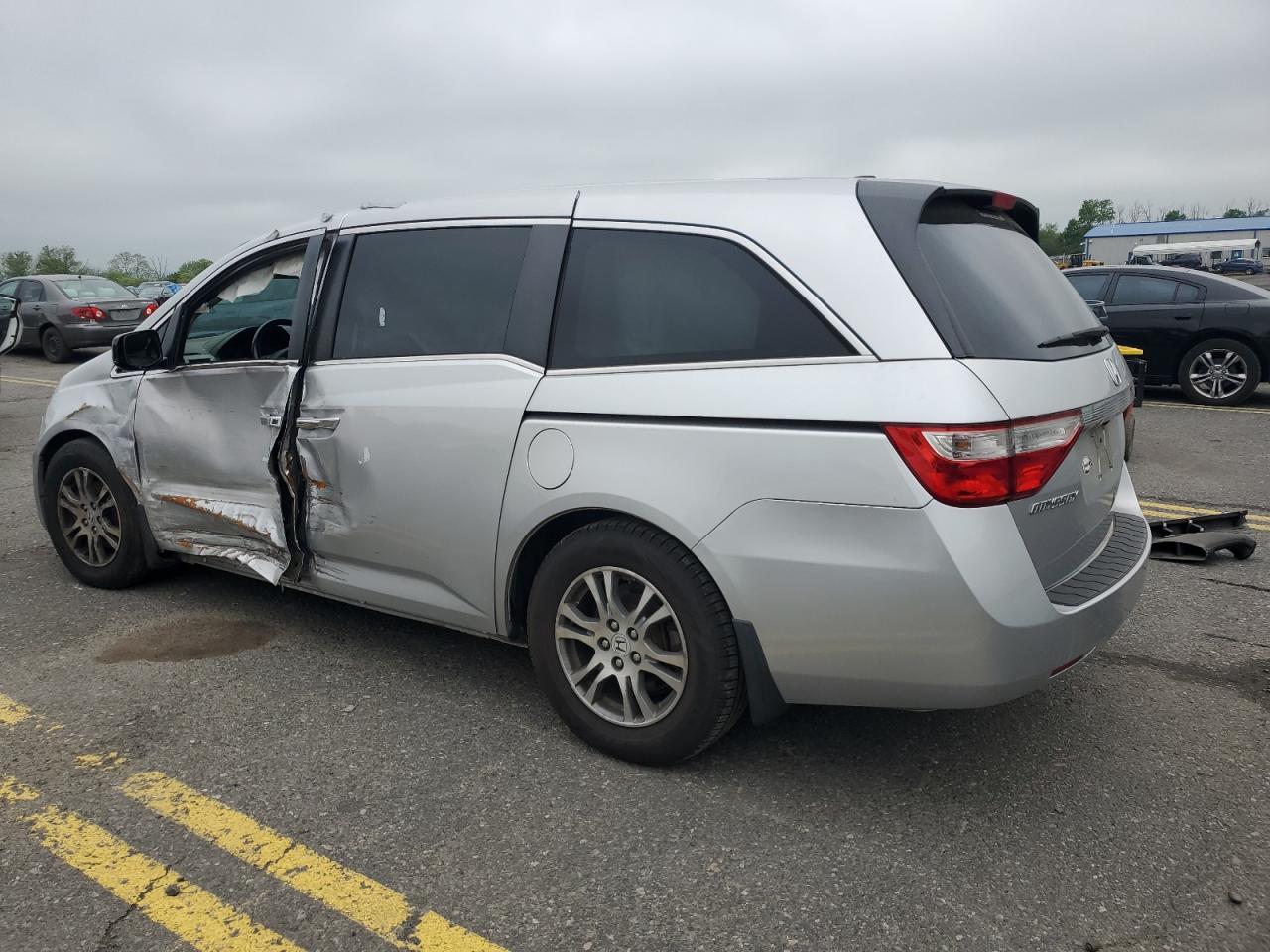 2011 Honda Odyssey Exl - Image 2