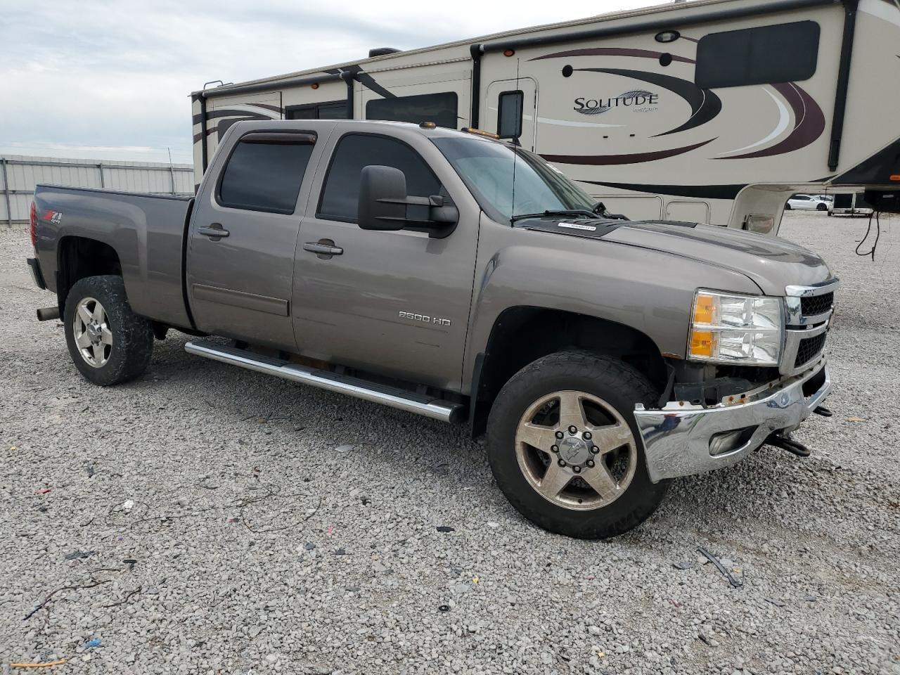 2013 Chevrolet Silverado K2500 Heavy Duty Ltz - Image 4