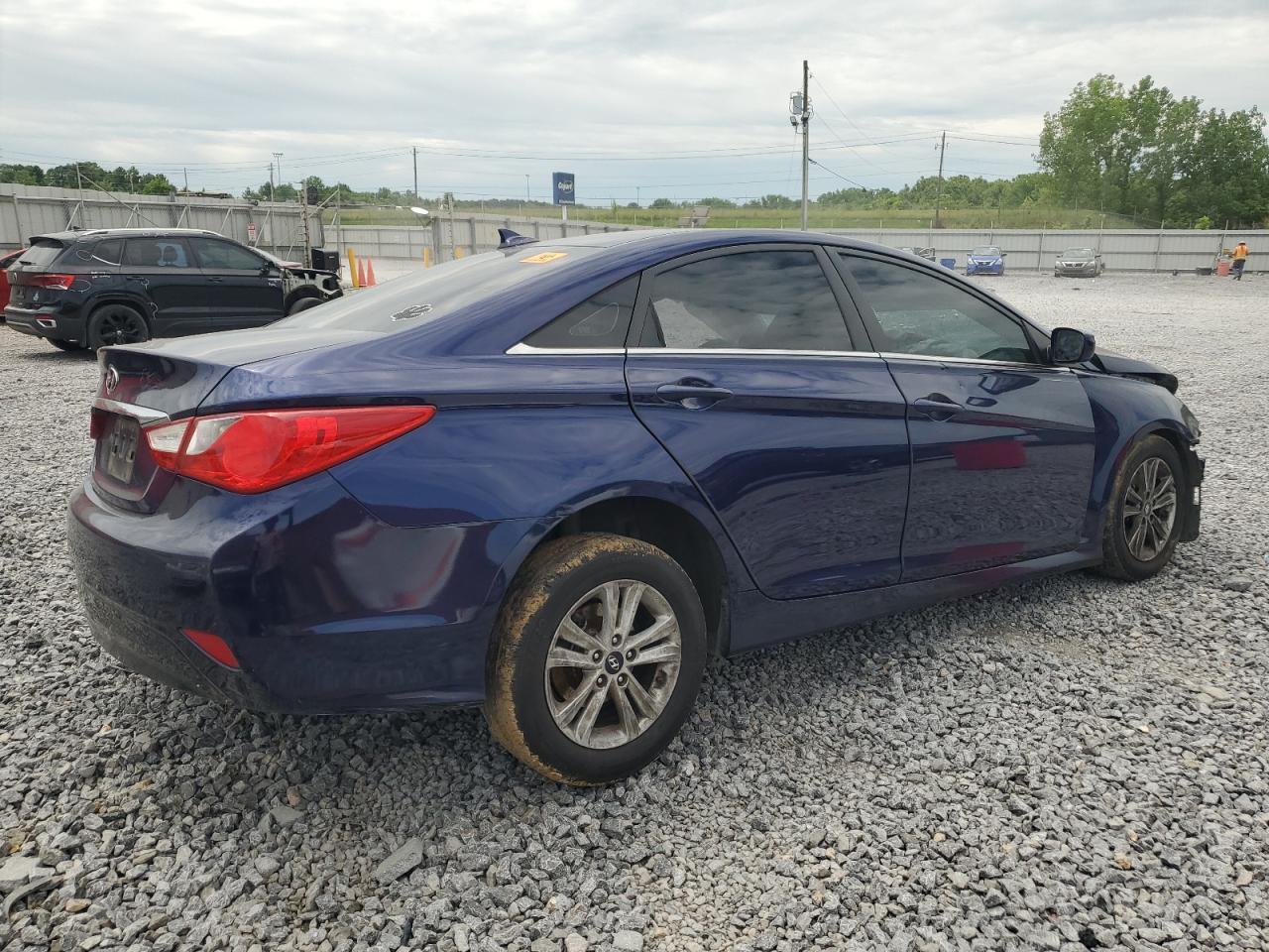2014 Hyundai Sonata Gls - Image 3