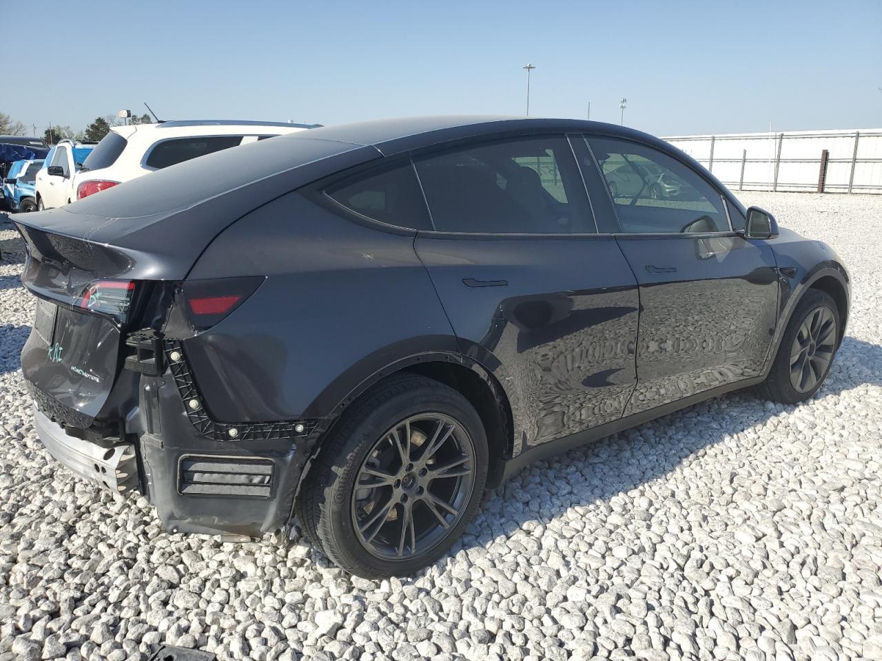 2024 Tesla Model Y - Image 3
