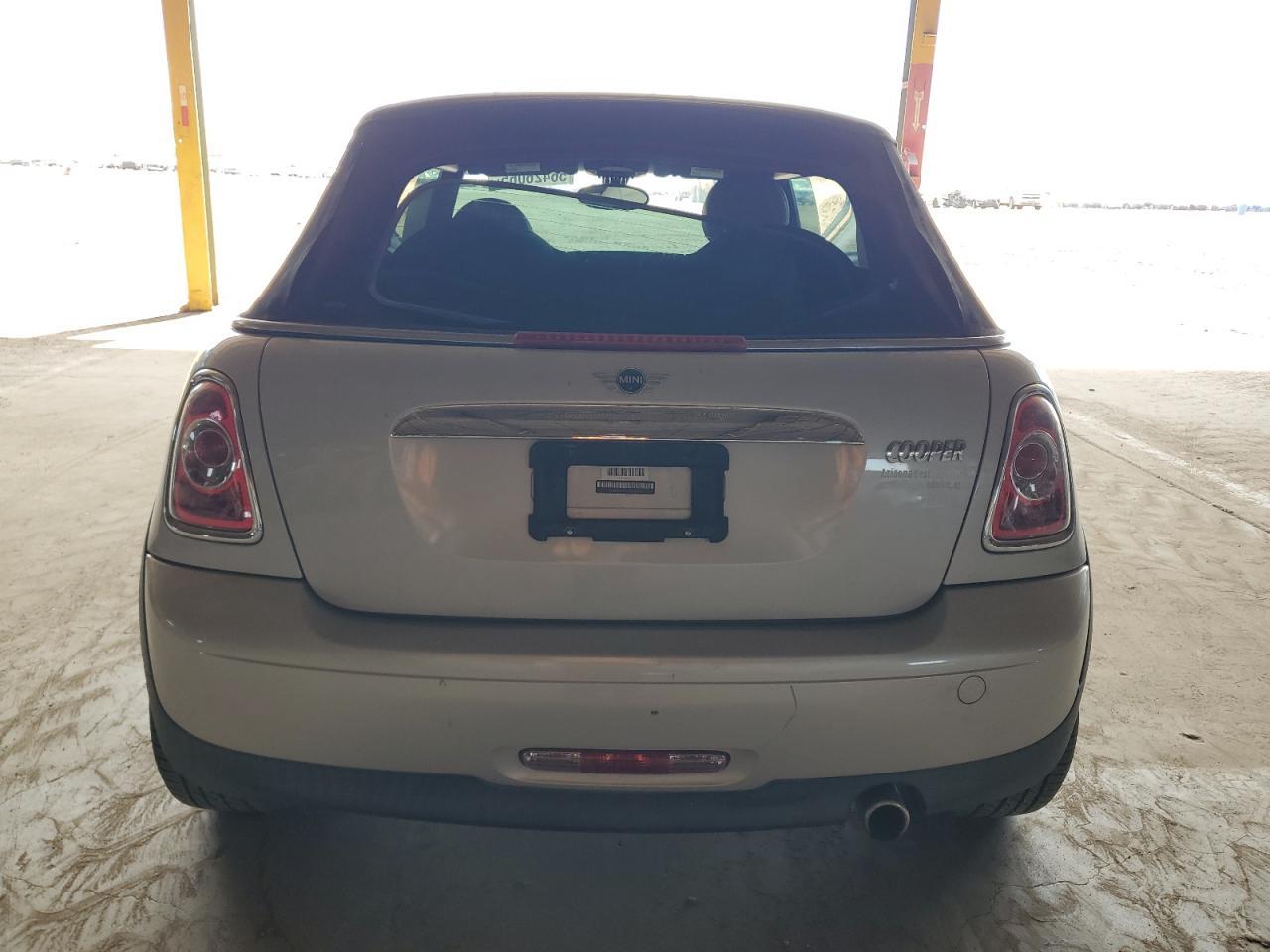 2011 Mini Cooper - Image 6