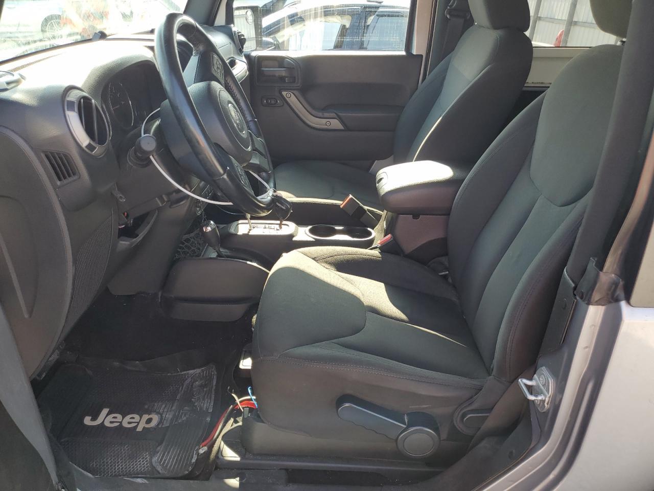 2015 Jeep Wrangler Sport - Фото 7