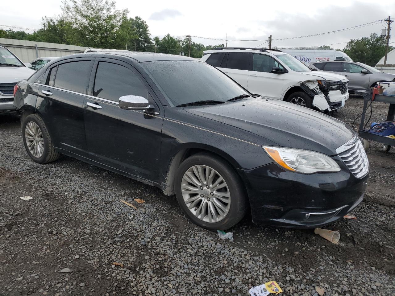 2012 Chrysler 200 Limited - Фото 4