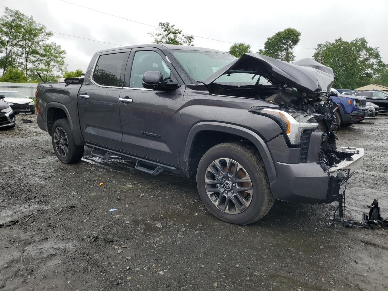 2022 Toyota Tundra Crewmax Limited - Image 4