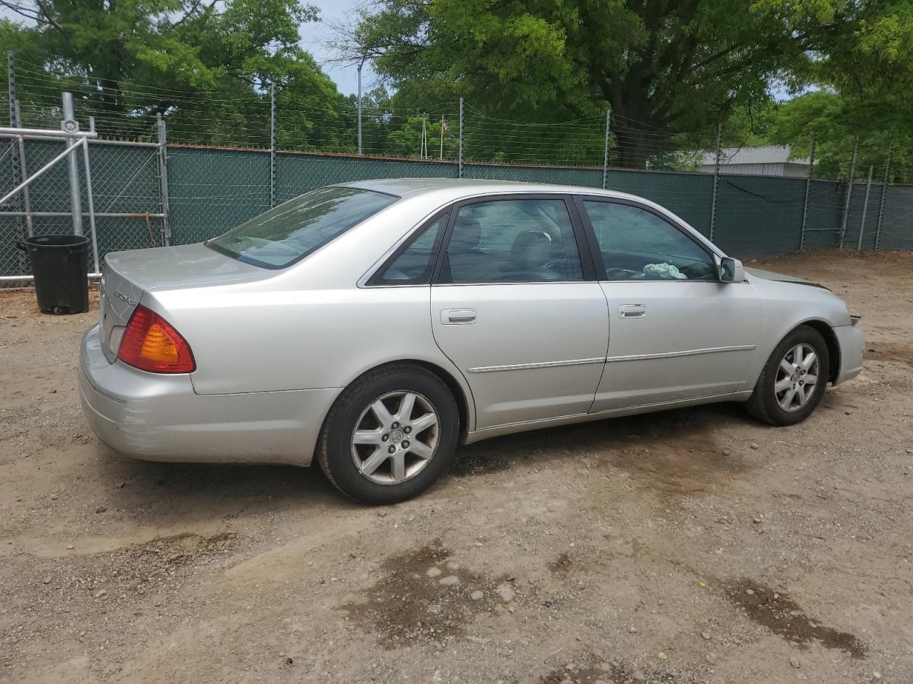 2000 Toyota Avalon Xl - Фото 3