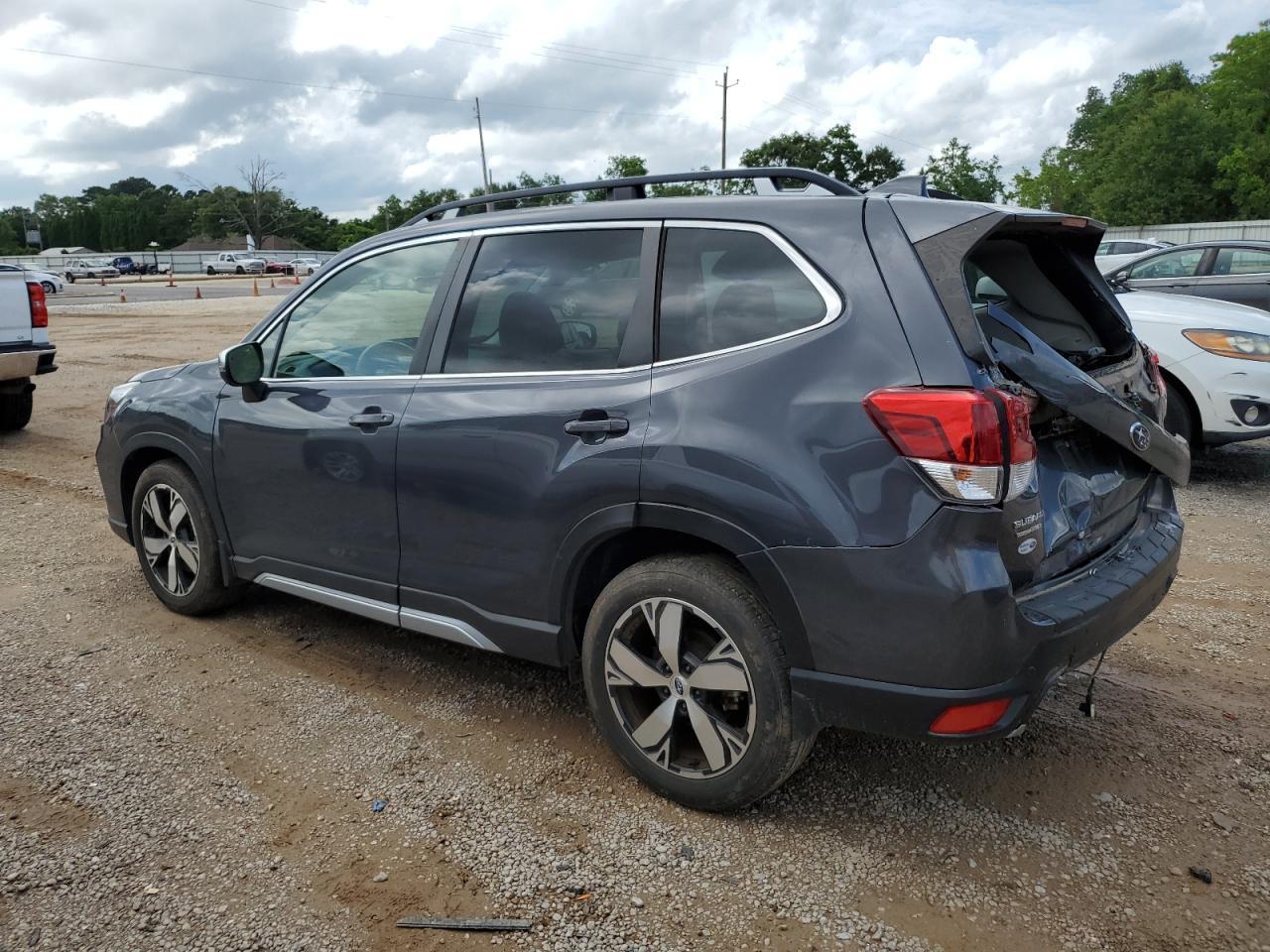 2021 Subaru Forester Touring - Фото 2