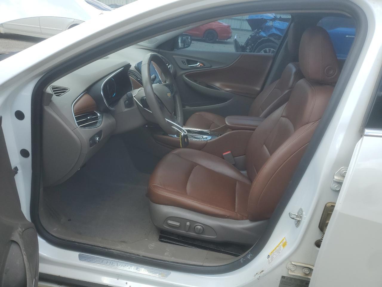 2017 Chevrolet Malibu Premier - Image 7