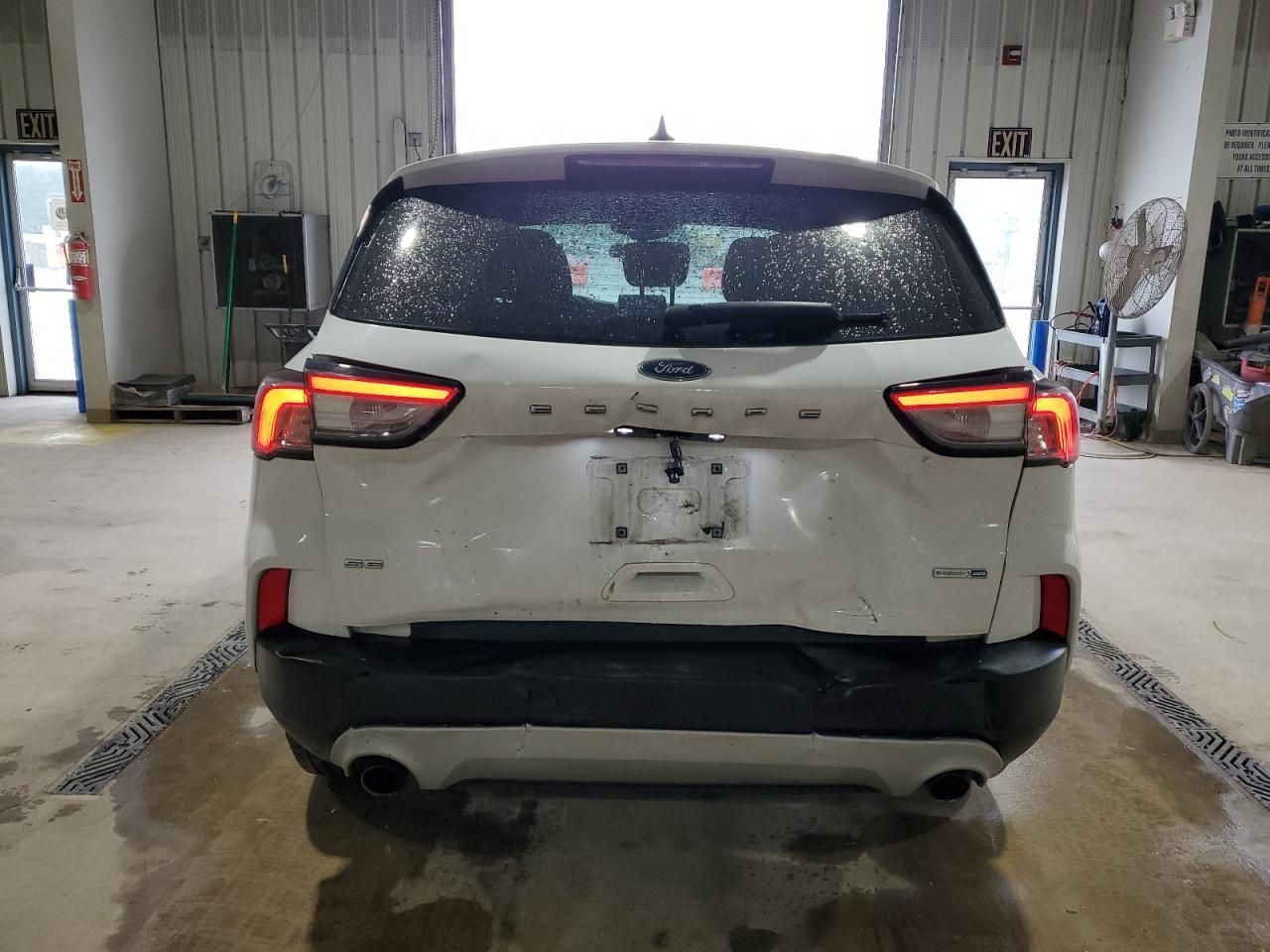2020 Ford Escape Se - Image 6