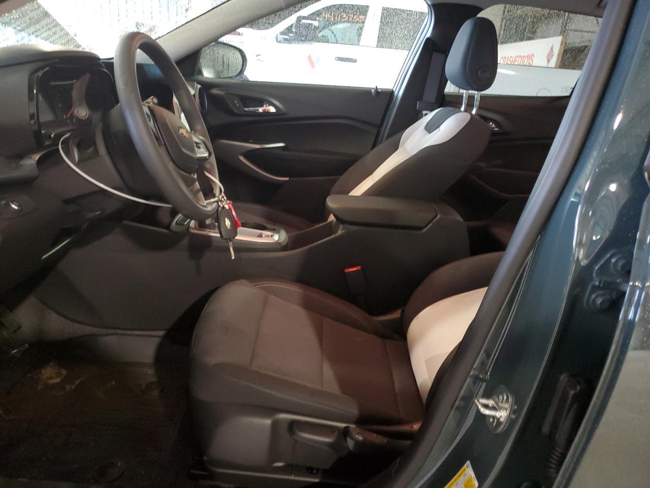 2025 Chevrolet Trax Ls - Фото 7