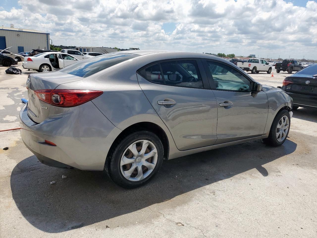 2015 Mazda 3 Sport - Image 3