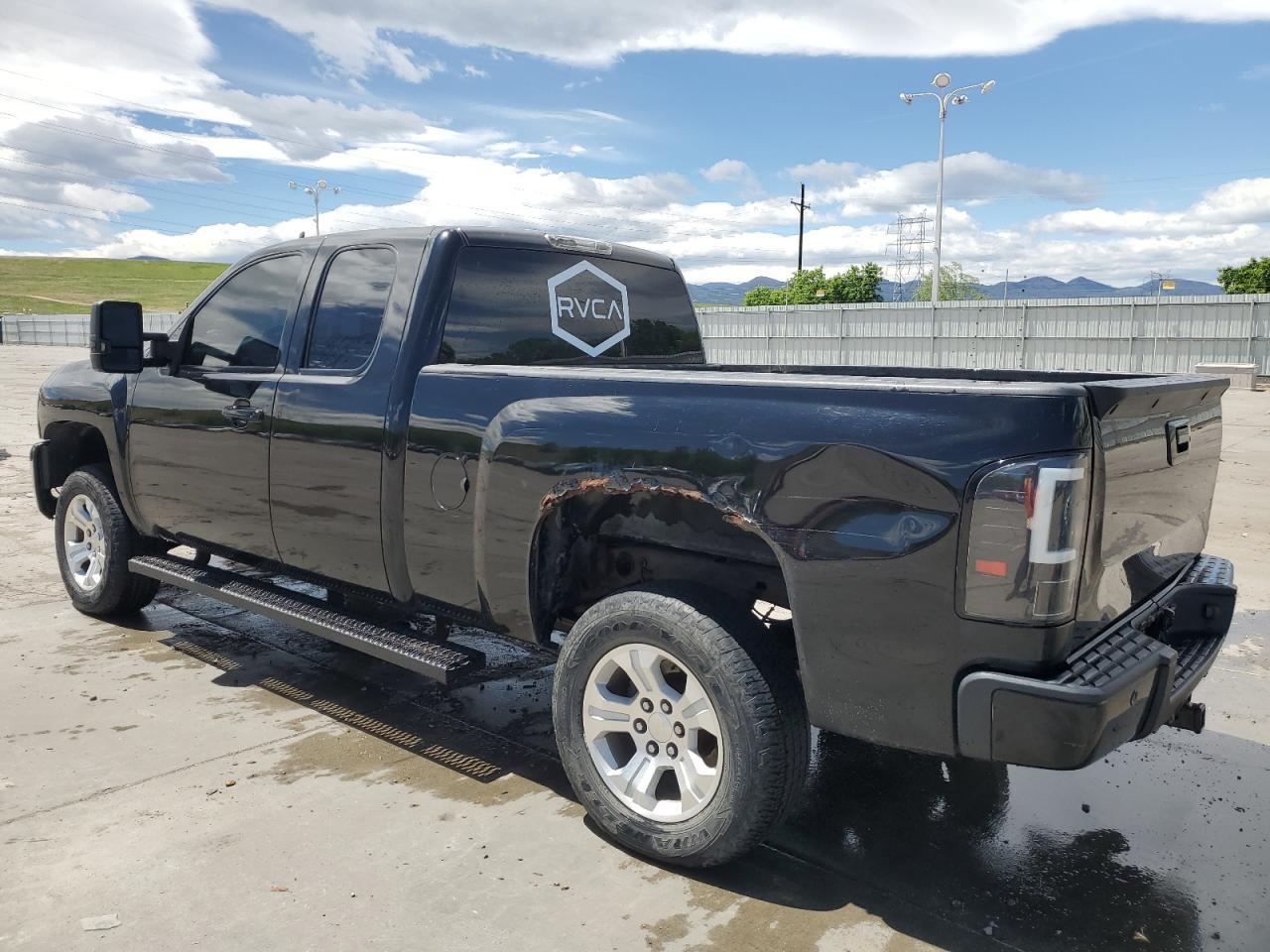 2008 Chevrolet Silverado K1500 - Image 2