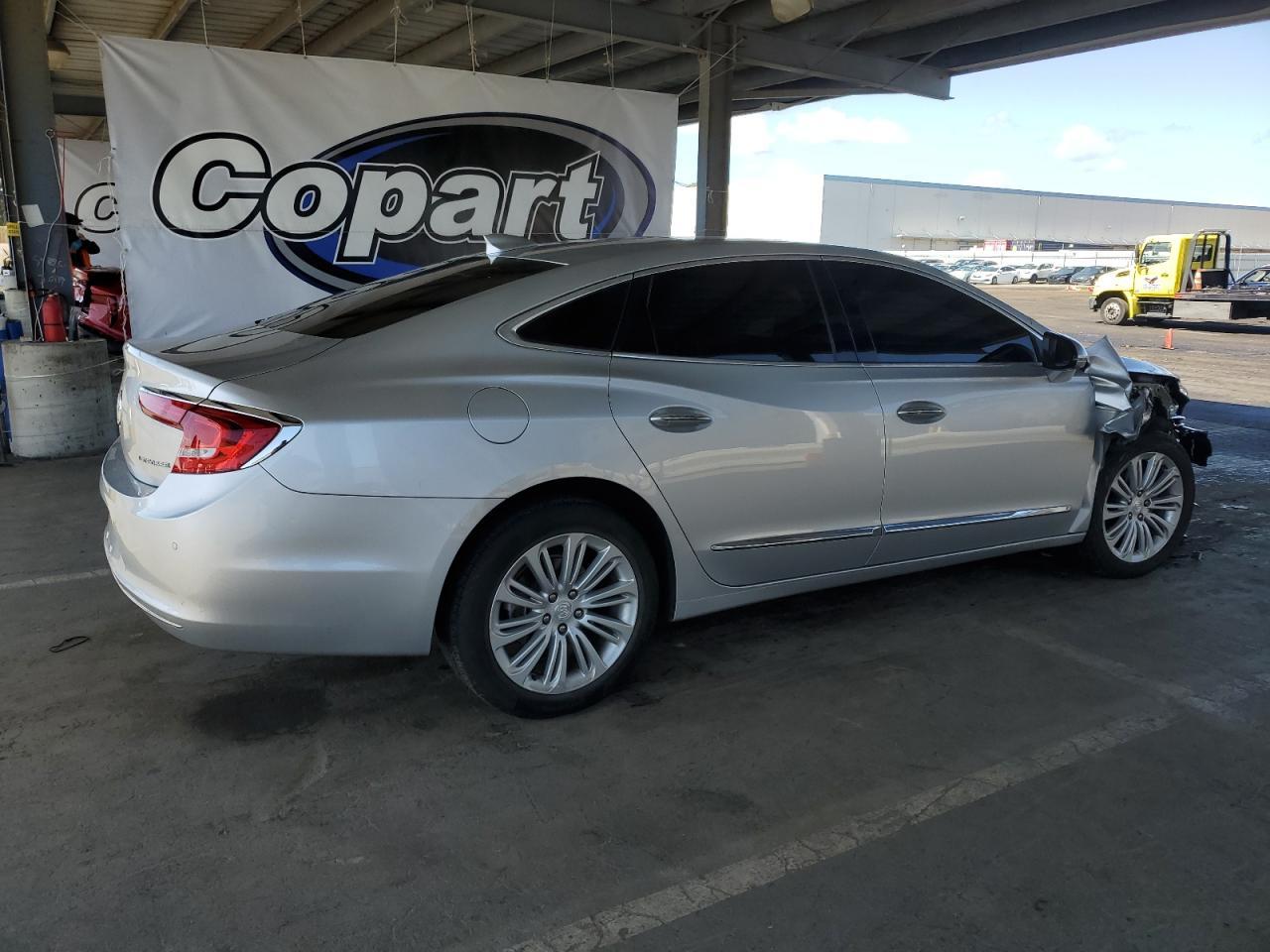 2018 Buick Lacrosse Premium - Фото 3