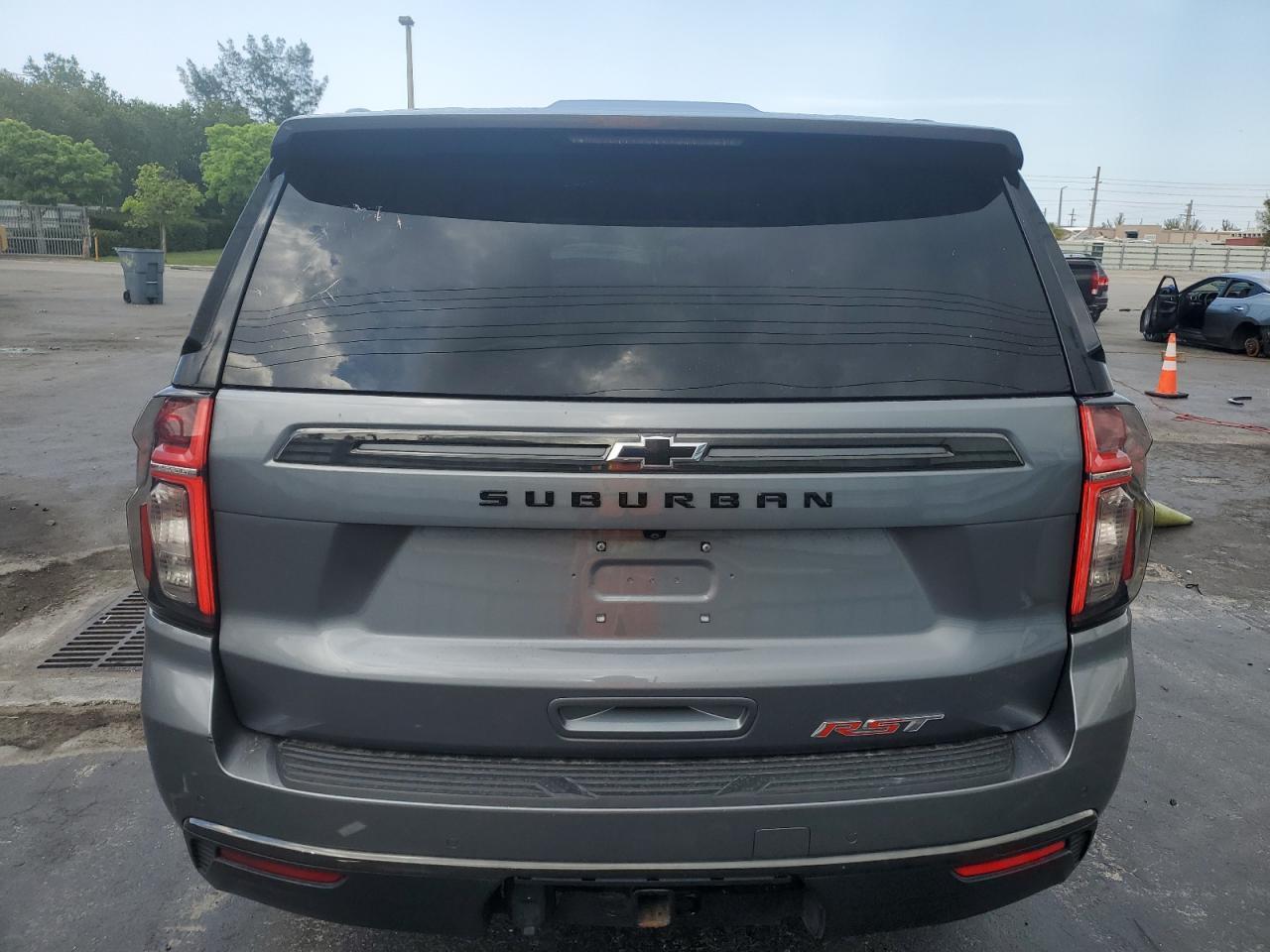 2021 Chevrolet Suburban C1500 Rst - Фото 6