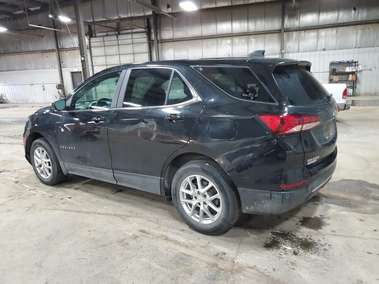 2022 Chevrolet Equinox Lt - Фото 2