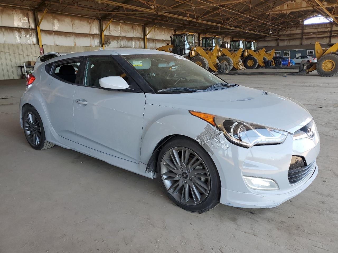 2013 Hyundai Veloster - Фото 4