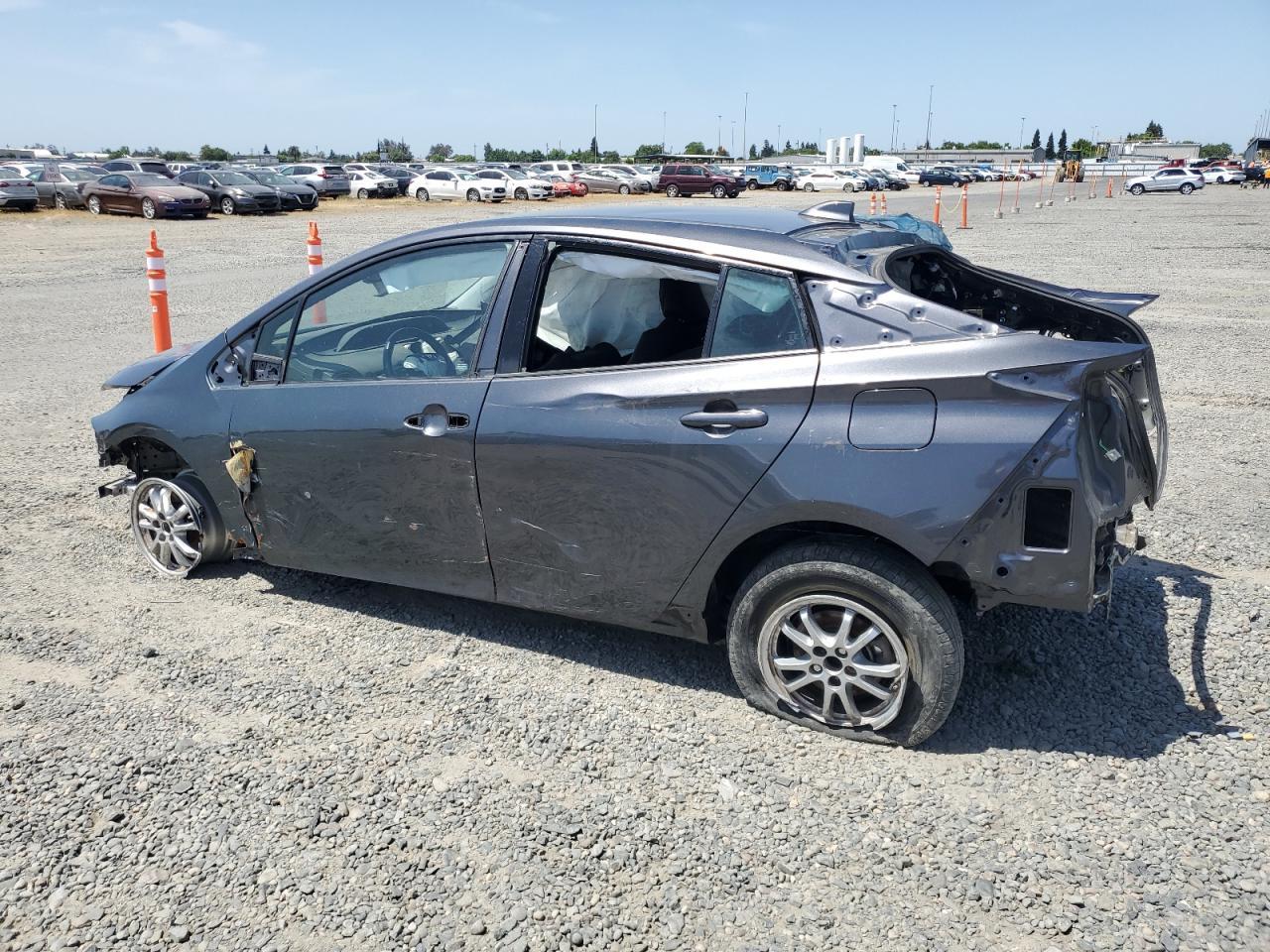 2020 Toyota Prius Prime Le - Фото 2