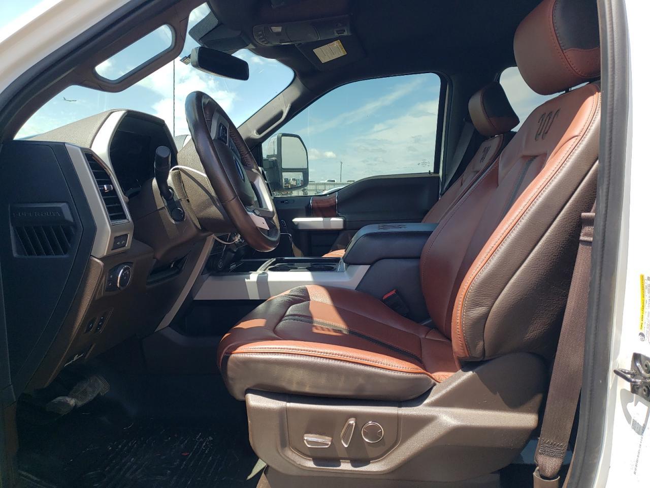 2022 Ford F250 Super Duty - Image 7