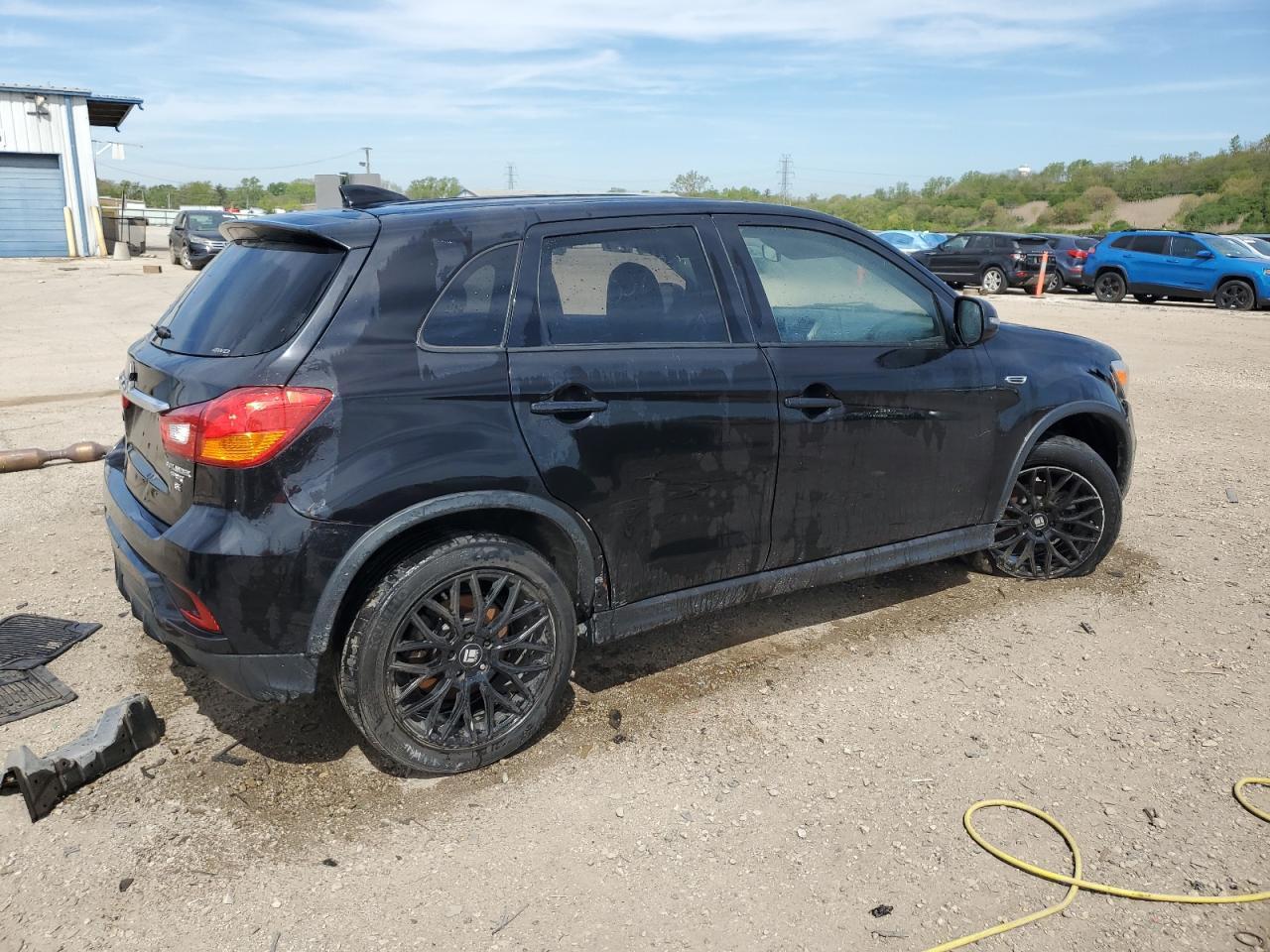 2018 Mitsubishi Outlander Sport Es - Фото 3