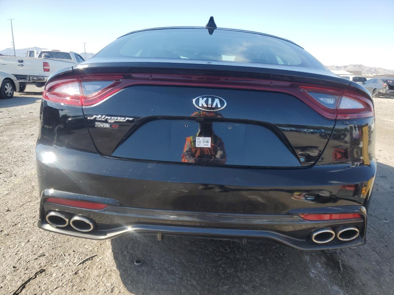 2018 Kia Stinger Premium - Image 6
