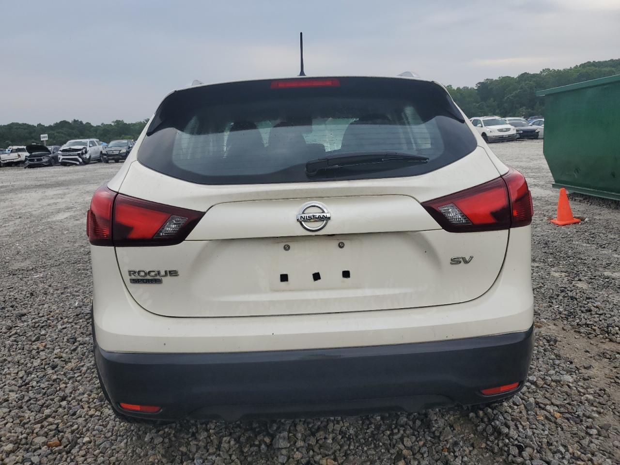 2017 Nissan Rogue Sport S - Image 6