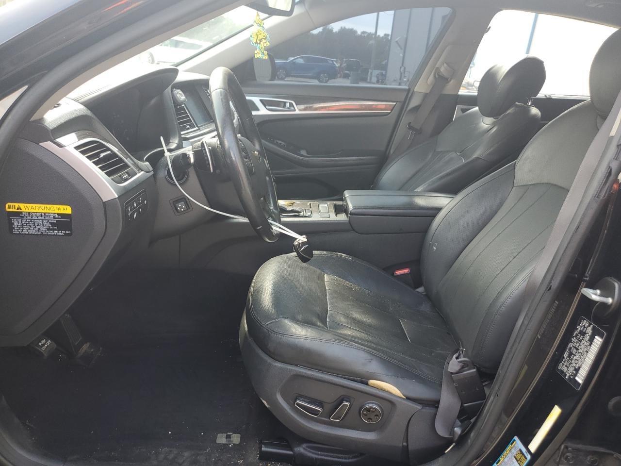 2015 Hyundai Genesis 3.8L - Image 7