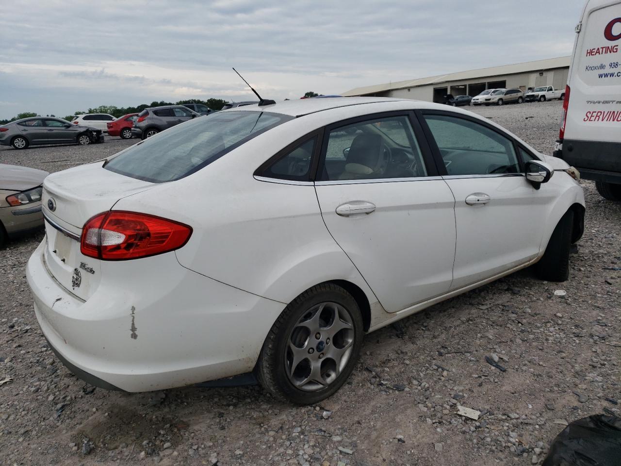 2011 Ford Fiesta Sel - Фото 3