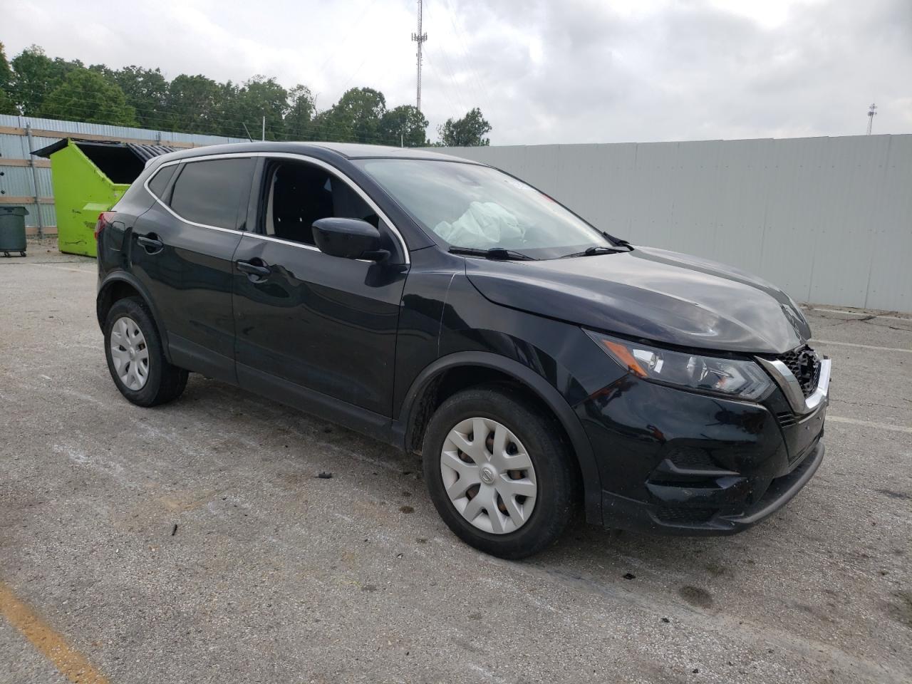 2020 Nissan Rogue Sport S - Image 4