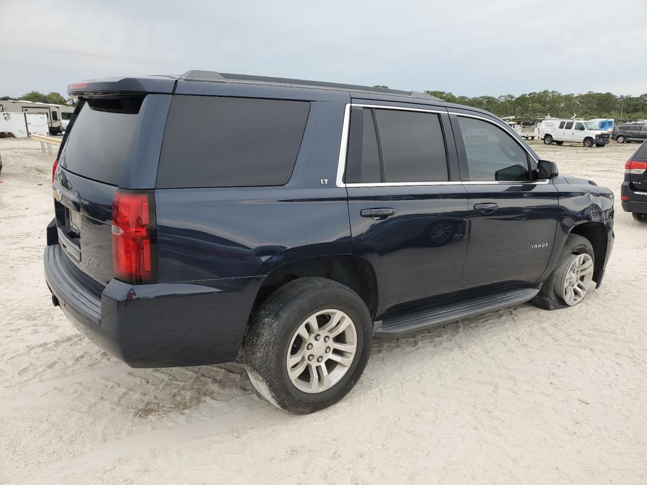 2019 Chevrolet Tahoe C1500 Lt - Image 3