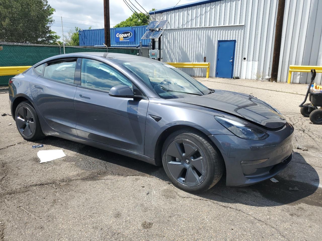 2023 Tesla Model 3 - Image 4
