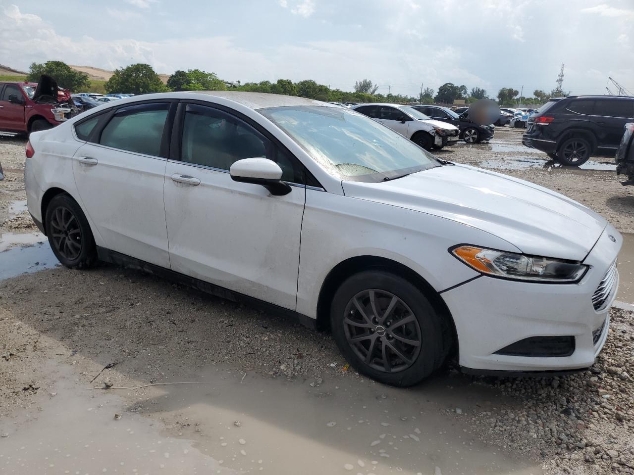 2013 Ford Fusion S - Фото 4