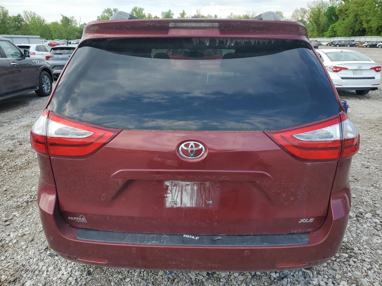 2017 Toyota Sienna Xle - Фото 6