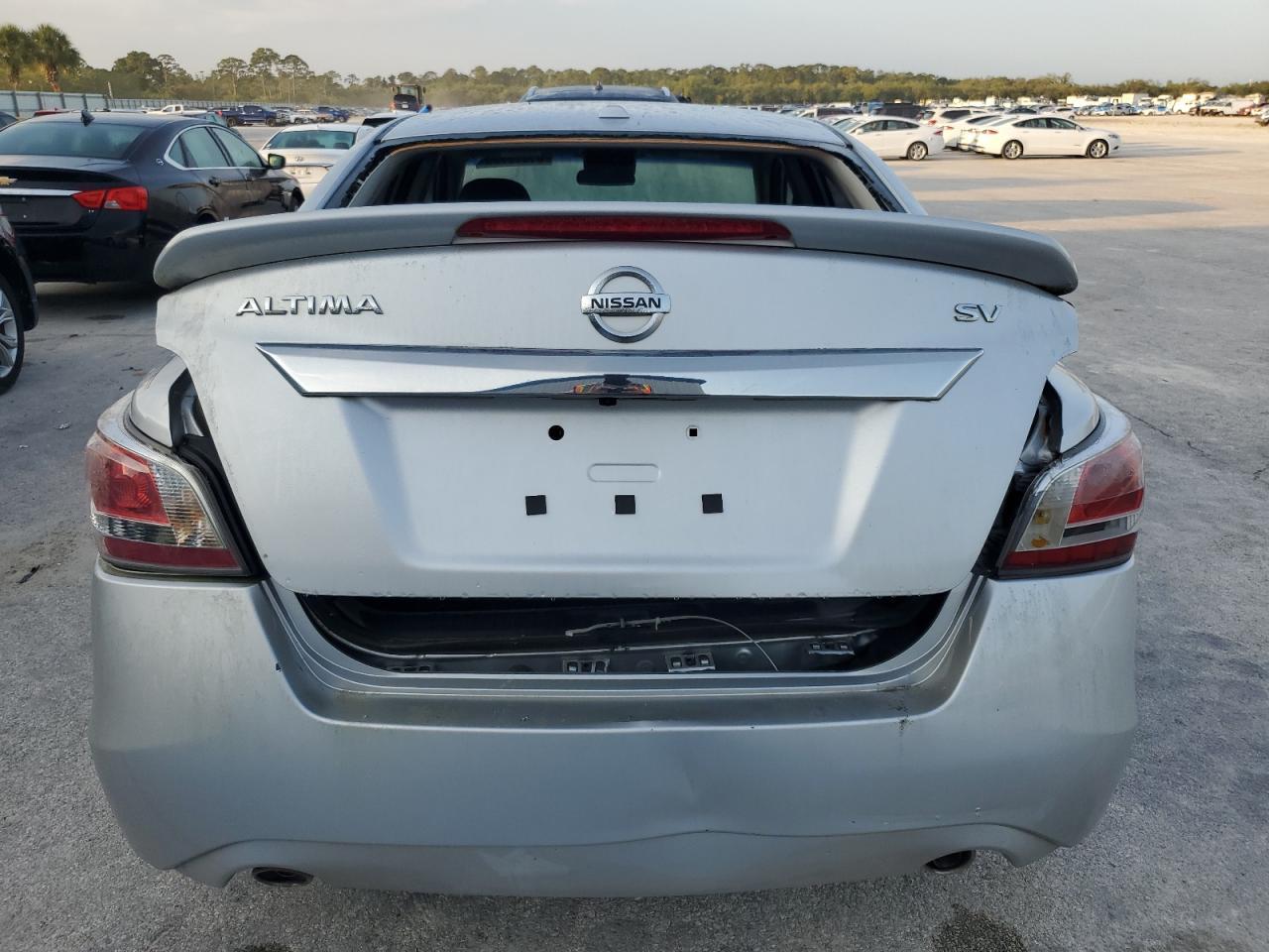 2015 Nissan Altima 2.5 - Image 6