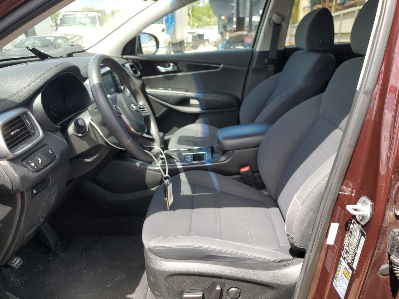 2019 Kia Sorento L - Image 7