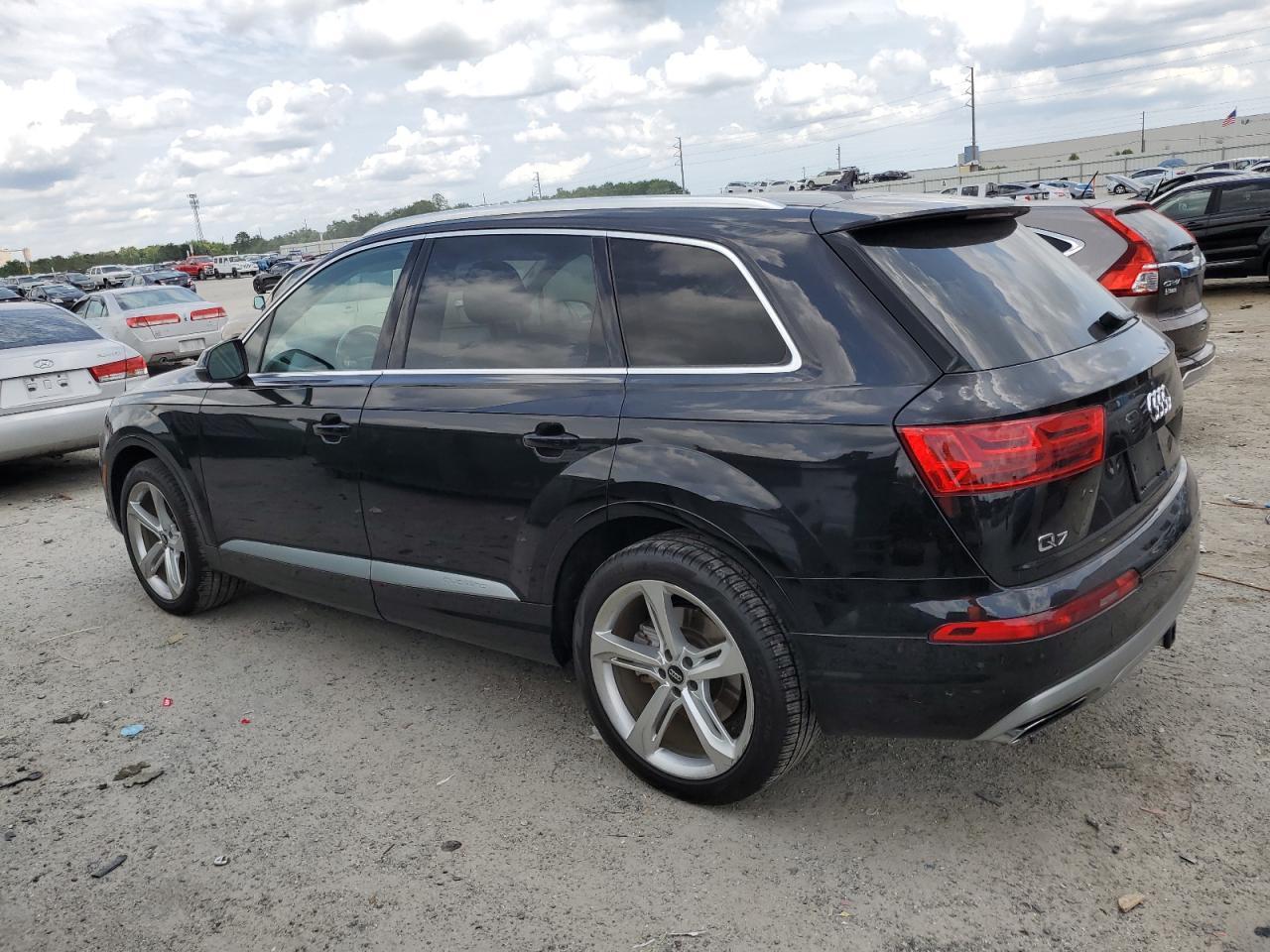2019 Audi Q7 Prestige - Image 2