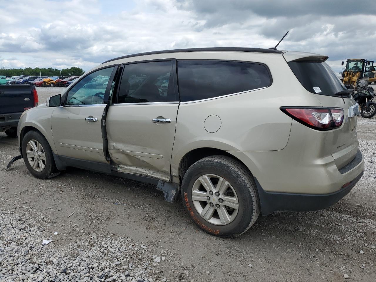 2013 Chevrolet Traverse Lt - Фото 2