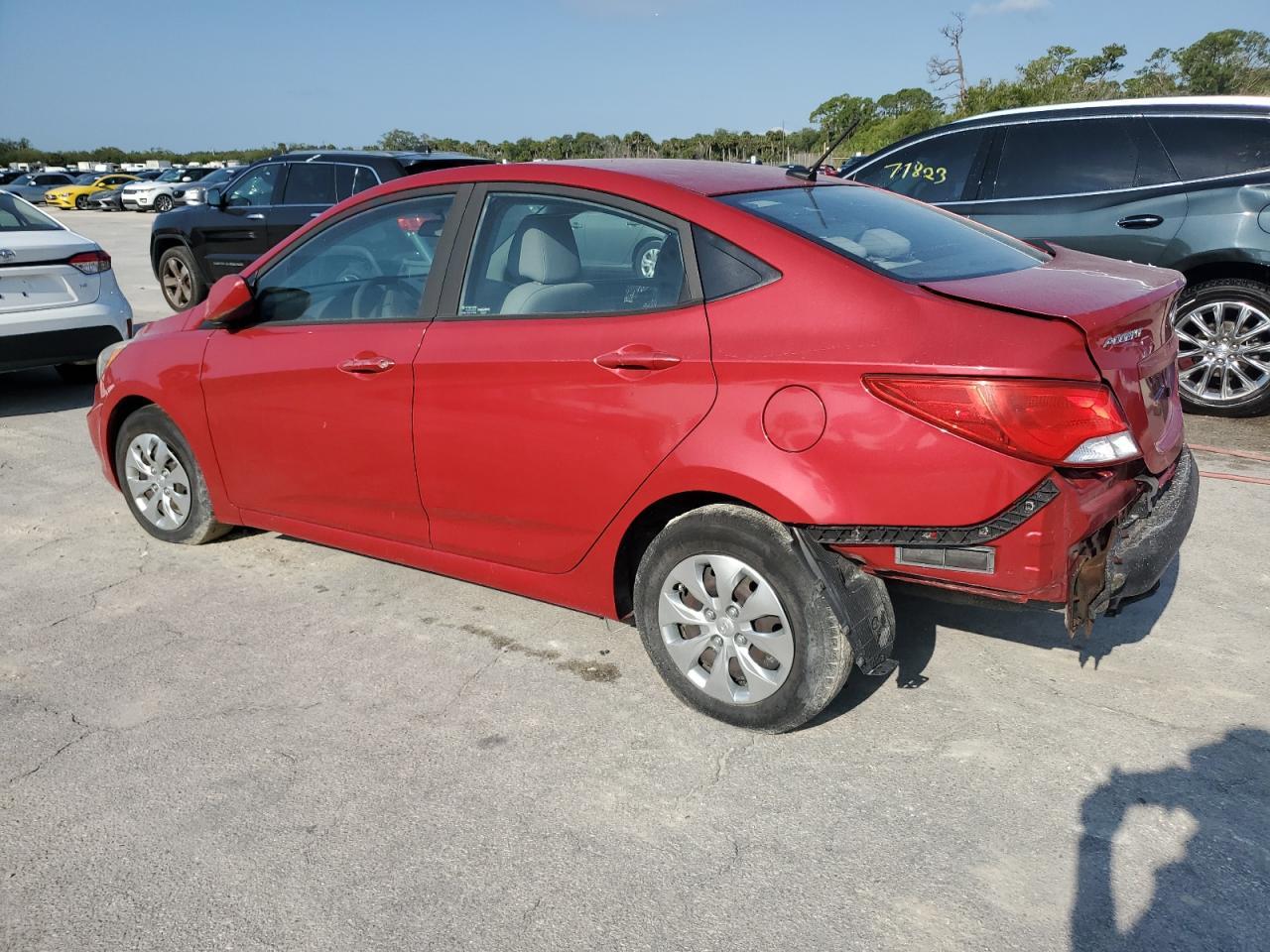 2017 Hyundai Accent Se - Фото 2