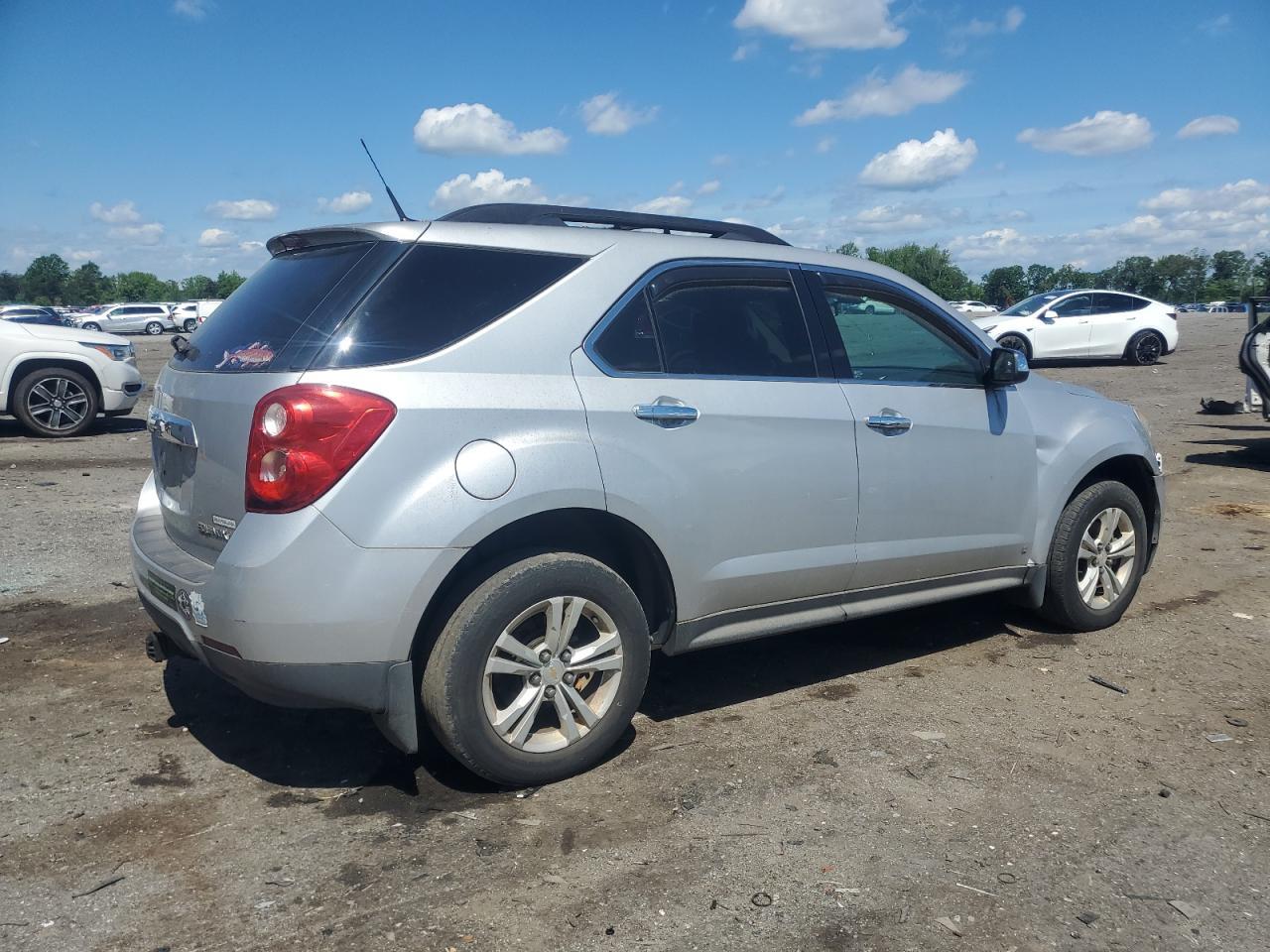 2010 Chevrolet Equinox Lt - Image 3