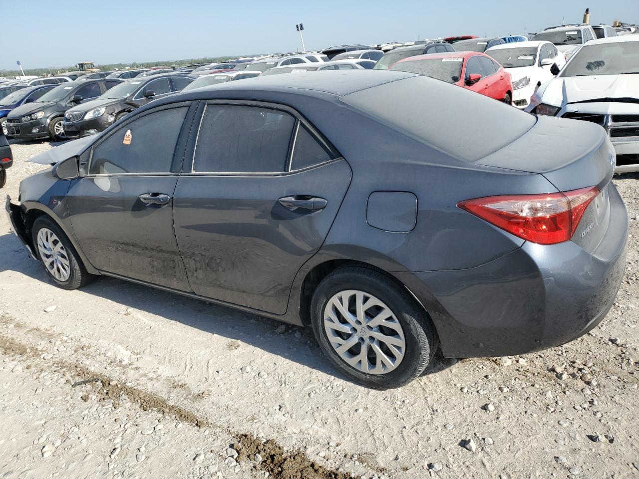 2019 Toyota Corolla L - Фото 2